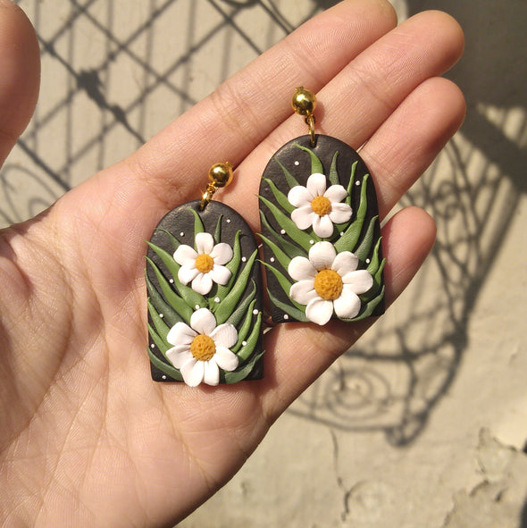 Handmade earring from clay - Chamomile Flowers